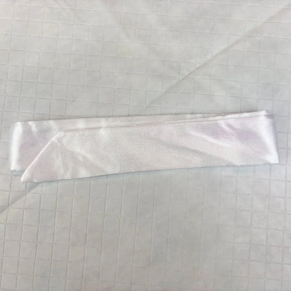 Minimalist elegant simple white satin skinny scarf twilly. New no tags